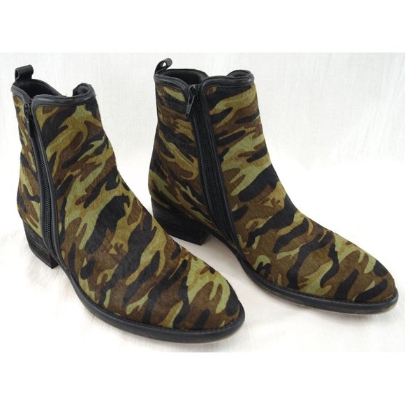 EUC Women's Vaneli Camo Boots | Zipper, Size 7 1/2M - Picture 4 of 9